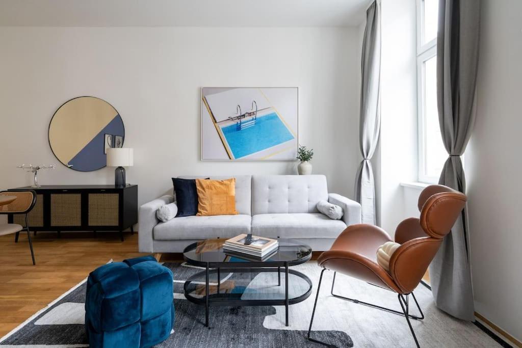 Pristine 1br Suite, Quick To By Hm Apartment *
