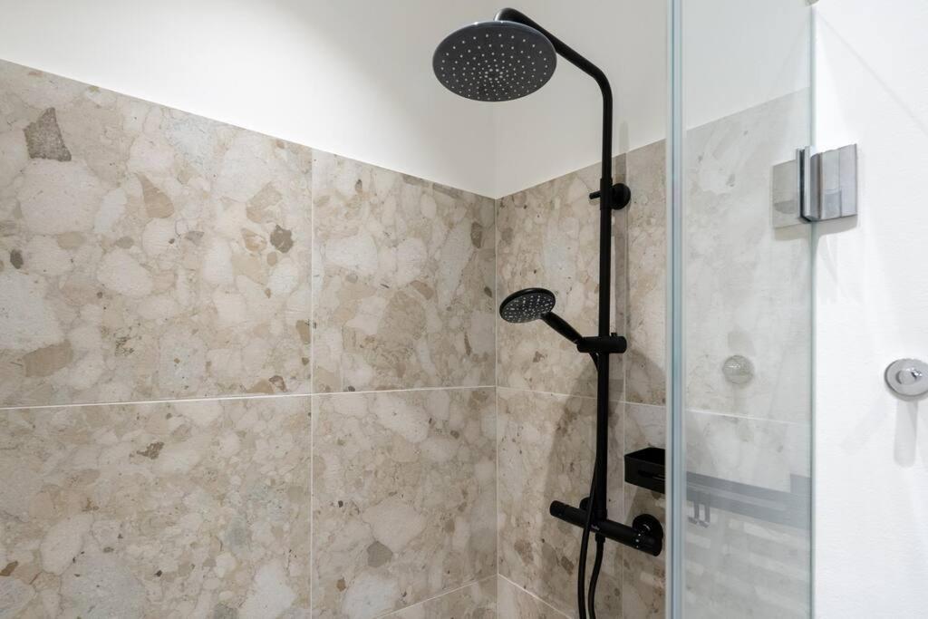 Apartment Pristine 1br Suite, Quick To By Hm Wien