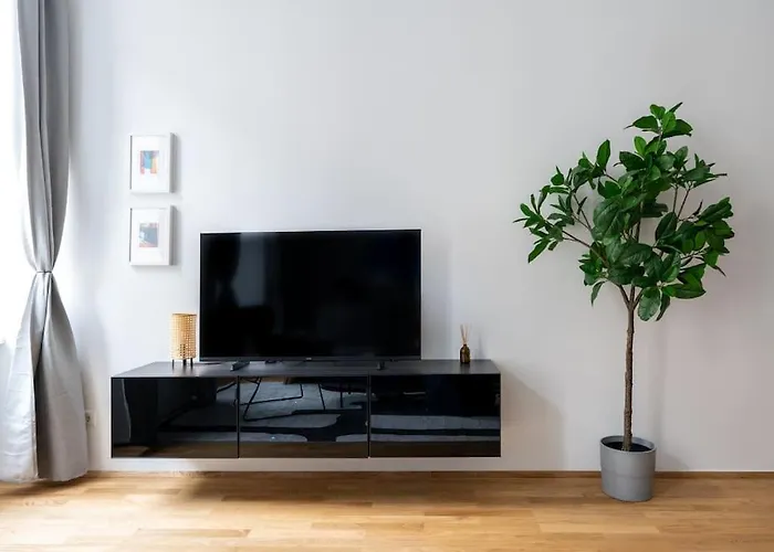 Pristine 1Br Suite, Quick To City By Hm